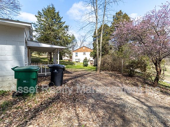 4th image of 6412 Western Ave