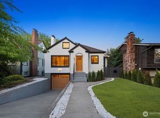 8216 Interlake Avenue N, Seattle, WA 98103