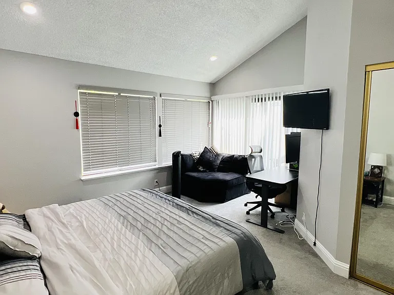 39907 Parada St #B — Photo 11