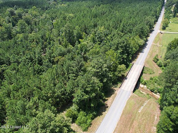 3rd image of 1 Dummyline Rd NE