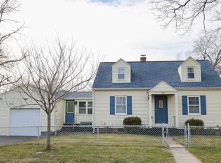 36 Spence St, Chicopee, MA 01020