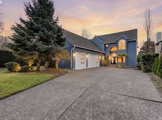 230 N Lotus Isle Dr, Portland, OR