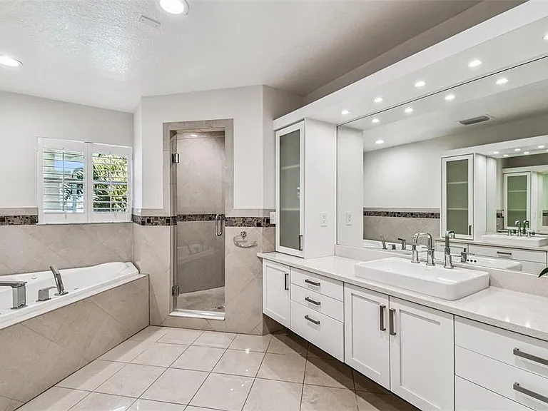 24 Adalia Ave — Photo 50