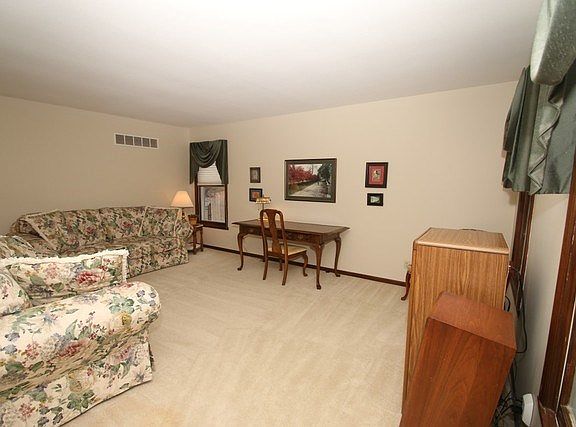 4th image of 3537 Thyme Dr