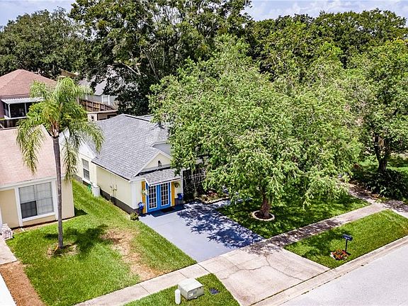 2nd image of 406 Regal Park Dr