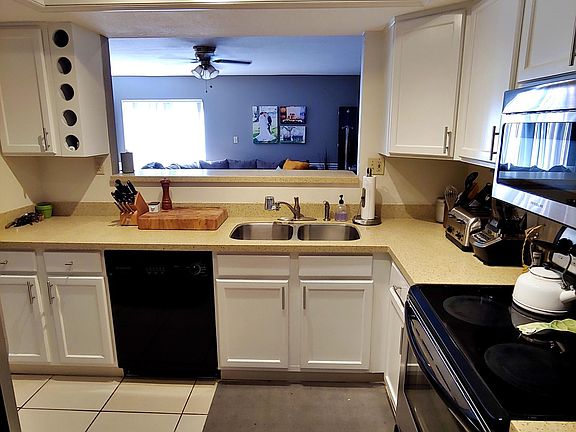 5th image of 408 S Arrawana Ave Unit B2