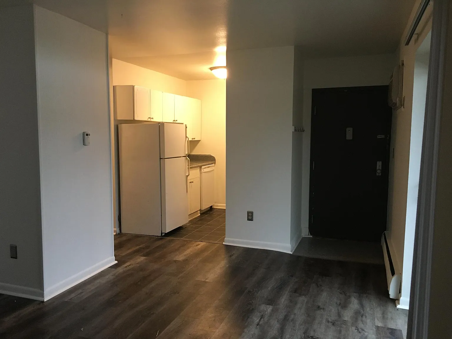 2 bed, 700 sqft, $1,650 — Photo 1
