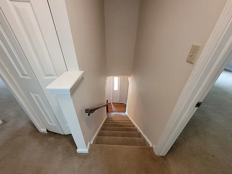 104 Corgy Dr — Photo 14