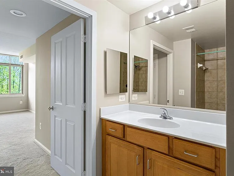 4480 Market Commons Dr #405 — Photo 29