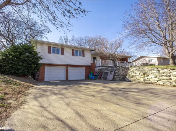 1905 Argyle St, Hamburg, IA 51640