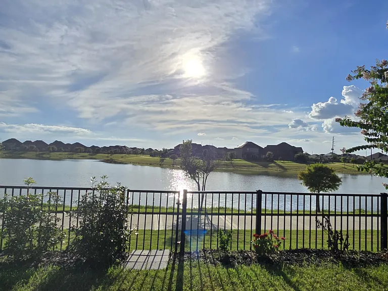 11431 Windy Cedar Ct — Photo 25