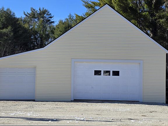 4th image of 131 Mechanic Falls Road