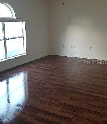 3rd image of 611 Dunlin Ln