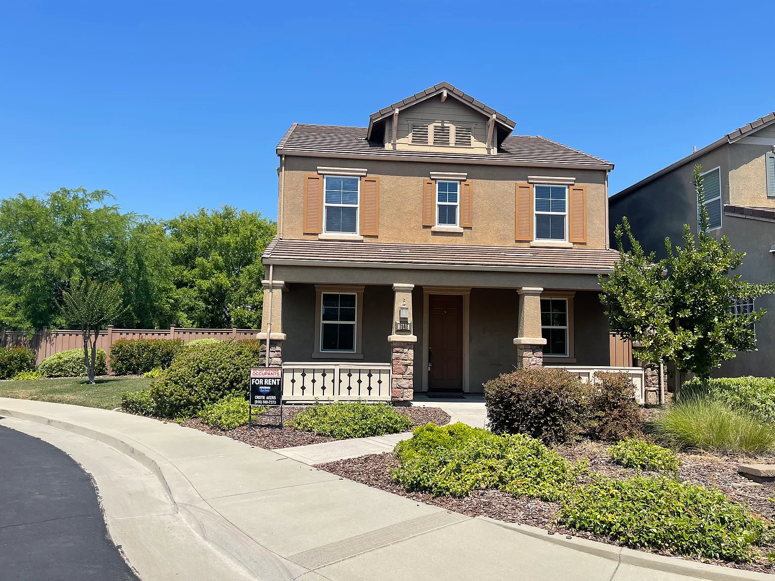 3145 Ardley Dr — Photo 1