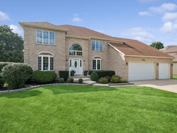 1853 Morgan Cir, Naperville, IL 60565