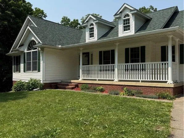 11225 E Maywood Ct, Effingham, IL 62401