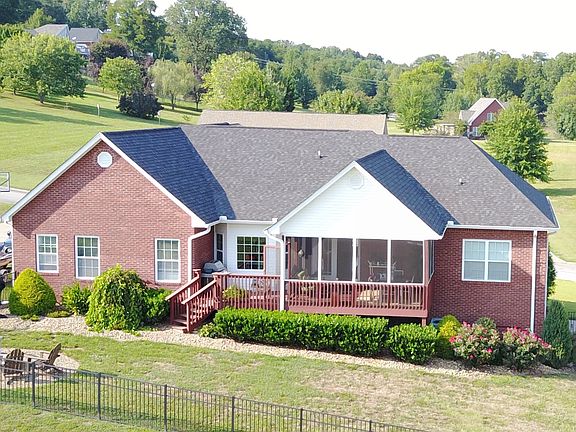 5th image of 401 Lake Vista Dr