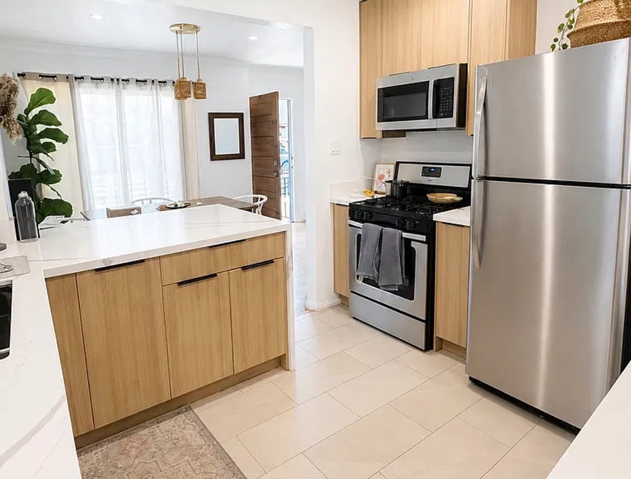 2 bed, 1200 sqft, $4,500 — Photo 4