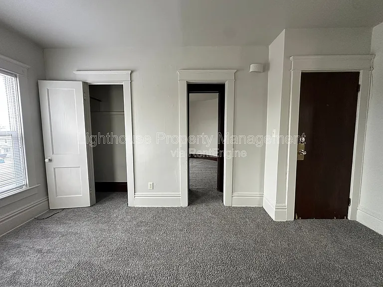 566 Capital Ave SW #4 — Photo 4