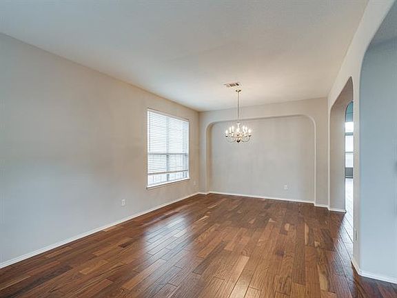 4th image of 8313 Rolling Rock Dr