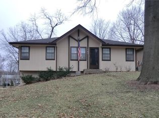5821 NE 43rd Ter, Kansas City, MO 64117