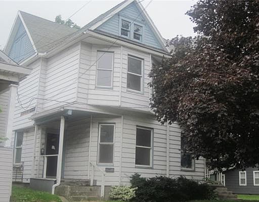 2nd image of 333 W 4th St