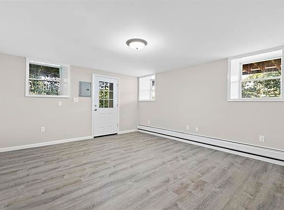 5th image of 5 Oak St #7