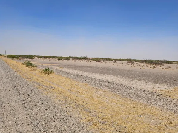 Pierce Rd SE, Deming, NM 88030