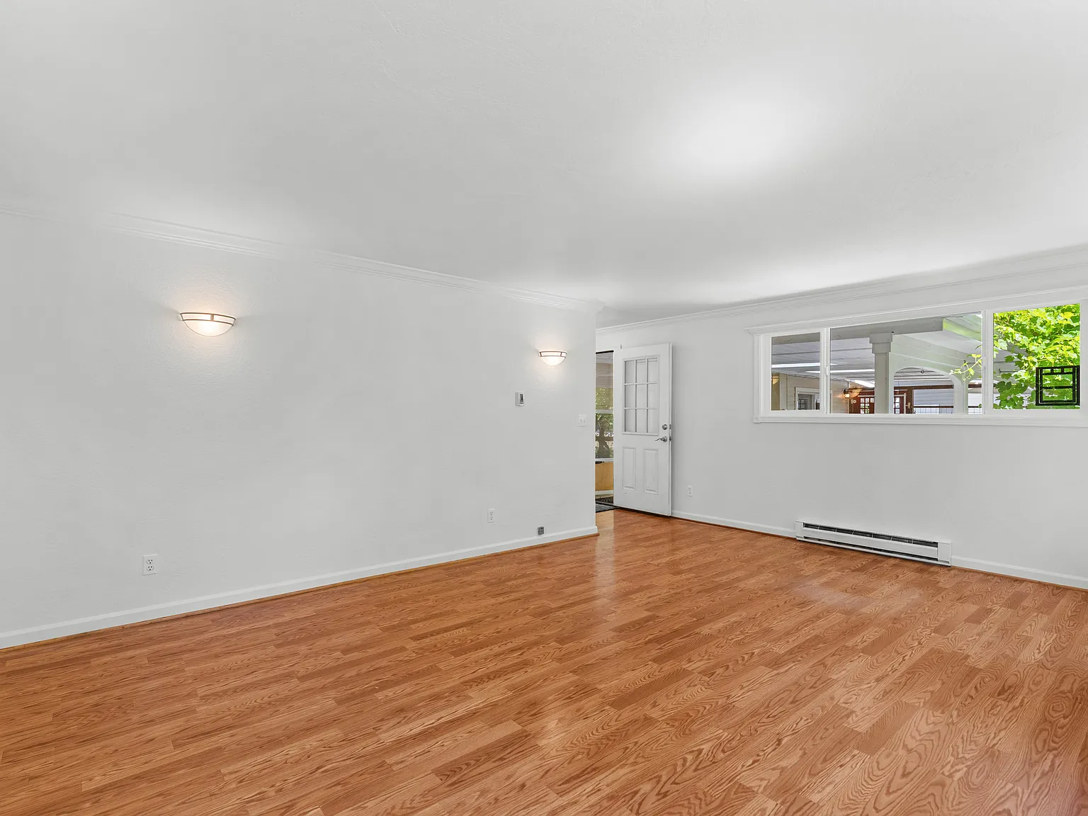 3 bed, 1688 sqft, $3,100 — Photo 4