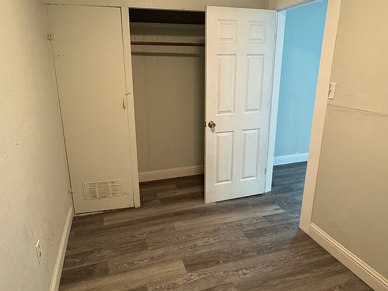115 S Shasta St #2 — Photo 5