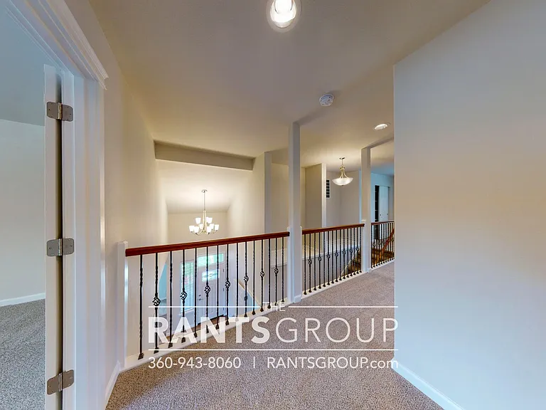 5212 Marian Dr NE — Photo 29
