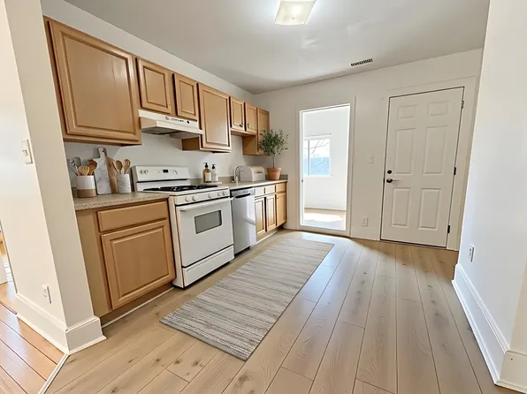 9-11 Richardson St #3, Malden, MA 02148