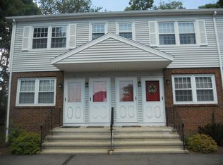 310 Booth St APT B, Stratford, CT 06614
