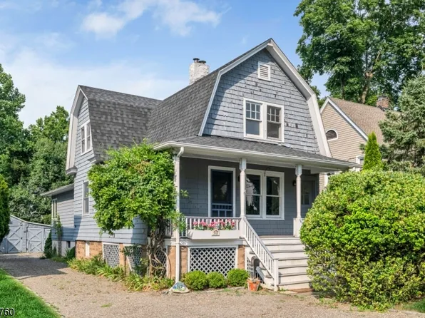 517 Closter Dock Rd, Closter Boro, NJ 07624