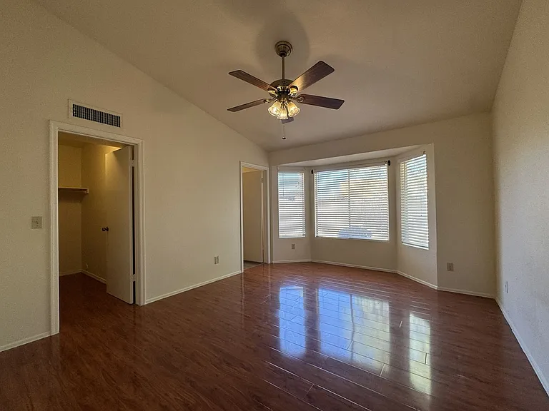 131 S Sean Dr — Photo 21