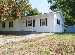 702 N Spring St, Bloomfield, MO 63825