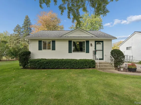 5159 Sashabaw Rd, Clarkston, MI 48346