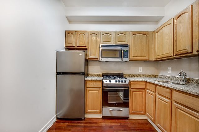 2nd image of 276 W 119th St APT 2C
