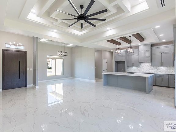3rd image of 5957 Friars Ct