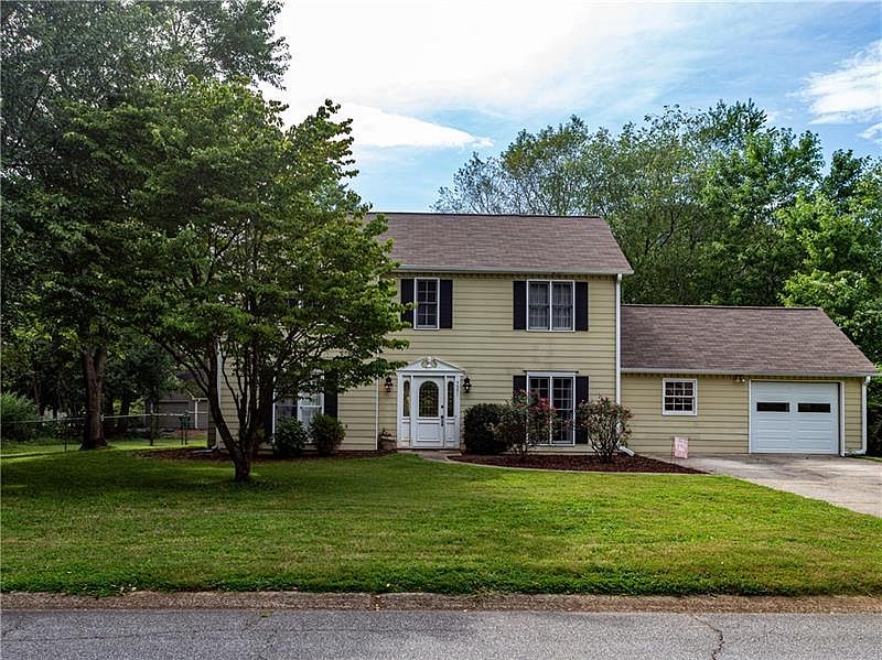 1st image of 4951 Whitewater Dr