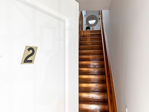 3rd image of 281 Buffalo Ave #2