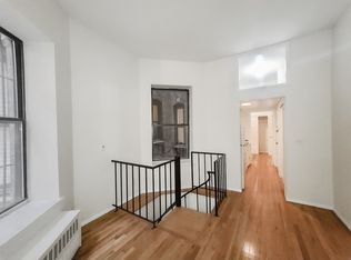208 W 82nd St #D, New York, NY 10024