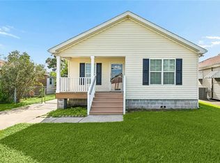 2202 Stander Pl, Chalmette, LA 70043