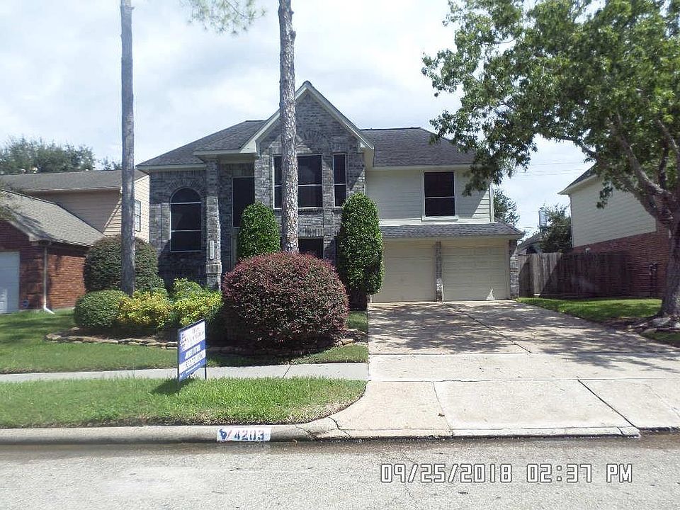 1st image of 4203 Heathfield Dr