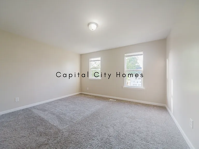 2525 E 10th St #2525 — Photo 10