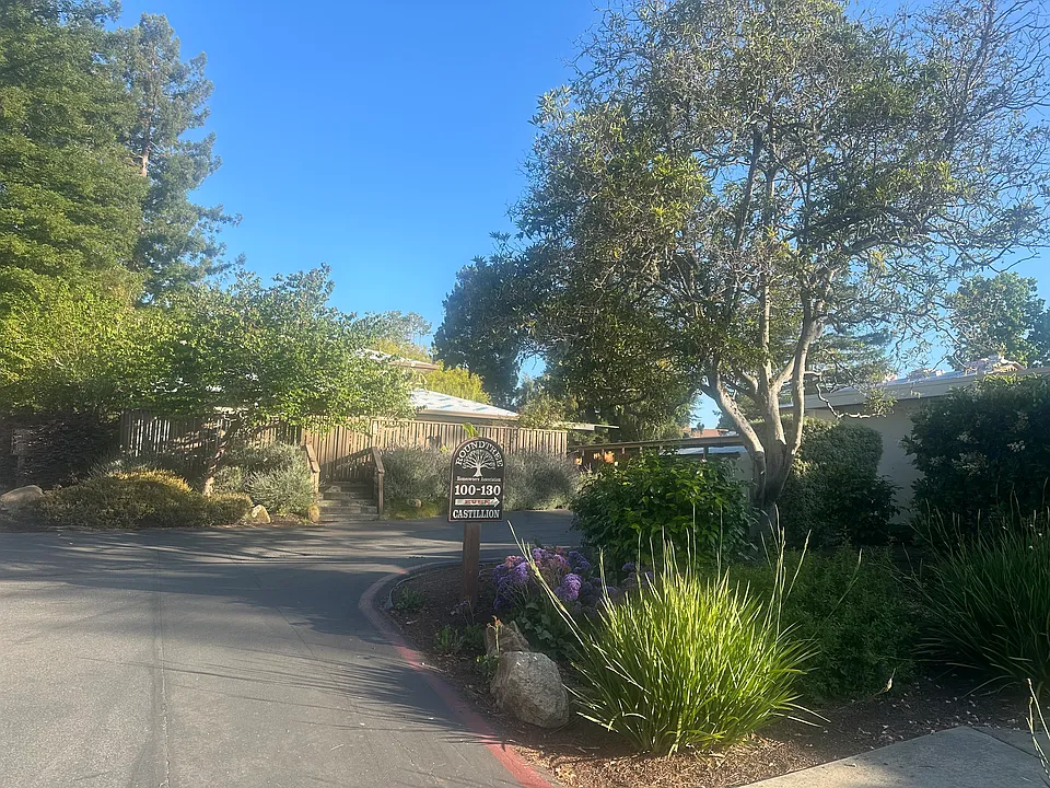 128 Castillion Ter