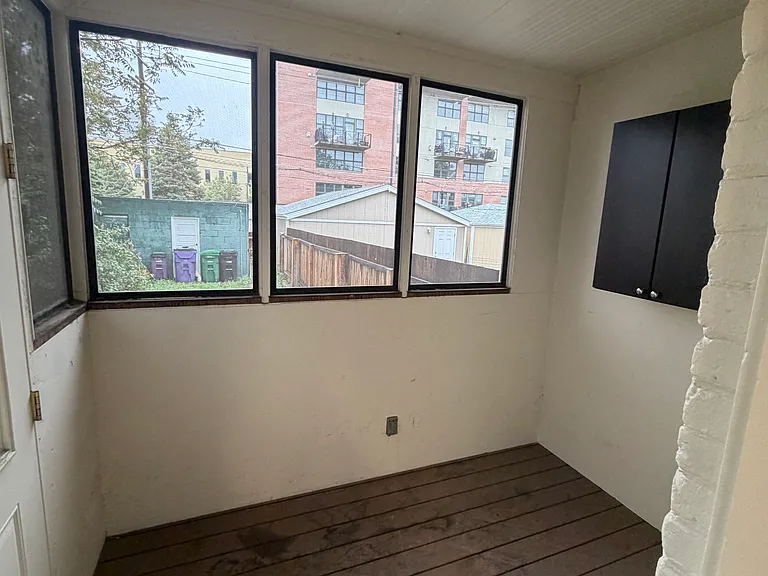 1823 N Clarkson St — Photo 9
