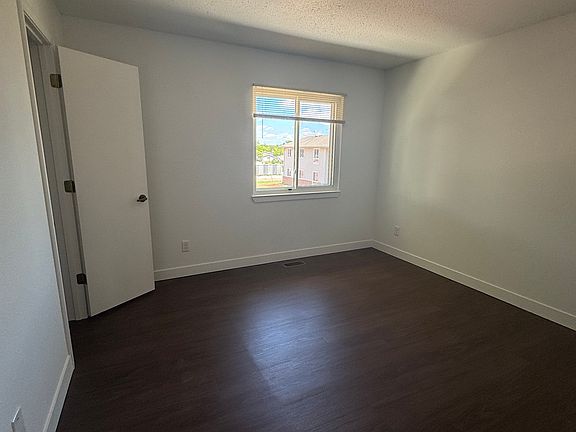 4th image of 2300 Saint James Ct #1bf1da891