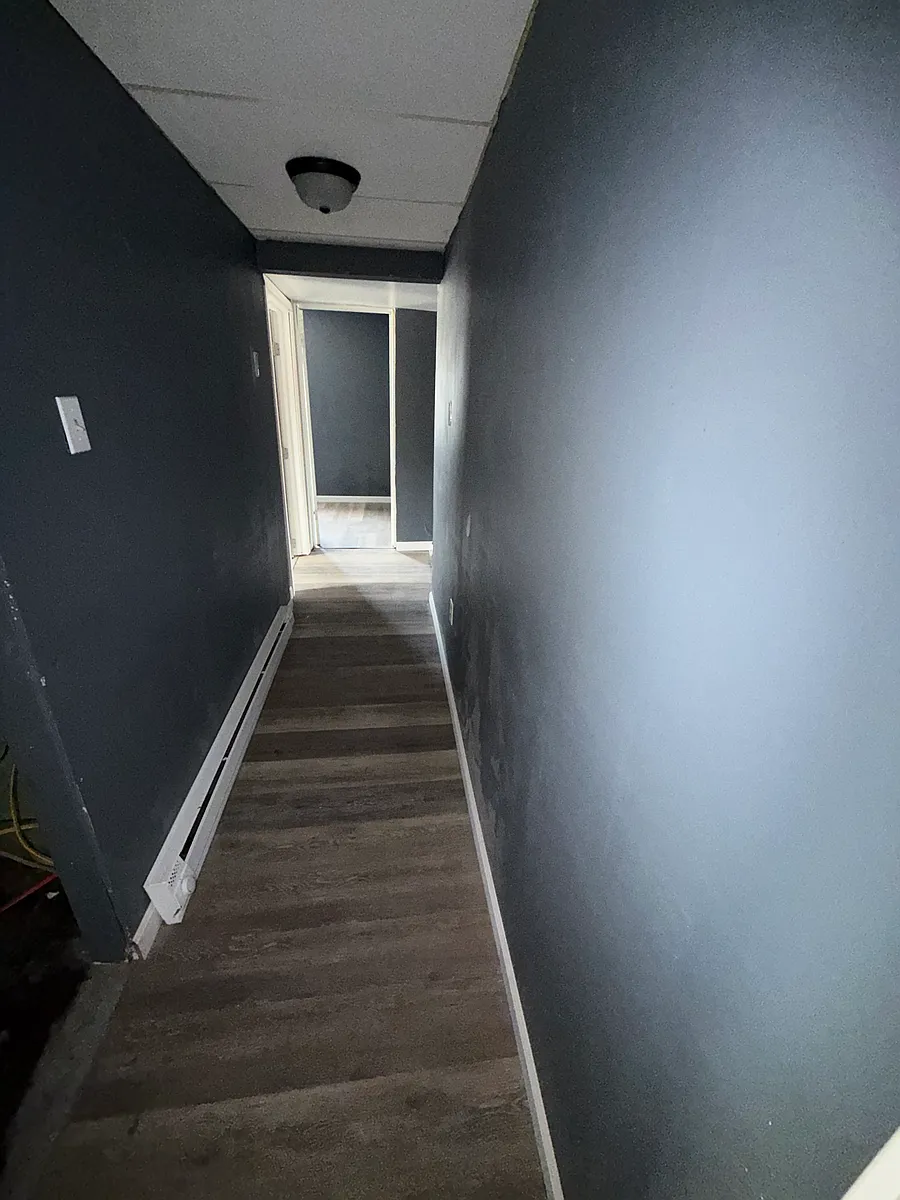 Photo 2 of 10 - 27 S Church St #2 - Carbondale, PA Building Photo - 27 S Church St #2