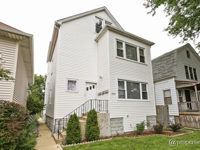 5934 W Eastwood Ave, Chicago, IL, 60630